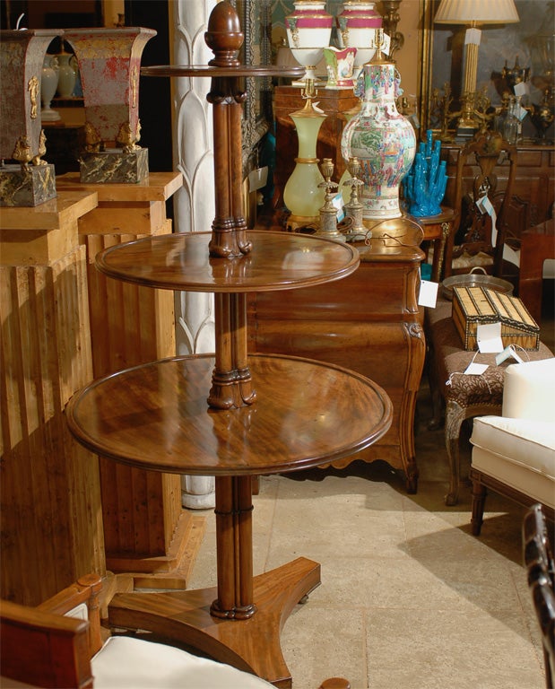 19thC ENGLISH DUMBWAITER, TIERED ROUND<br />
AN ATLANTA RESOURCE FOR FINE ANTIQUES<br />
WE HAVE A VERY LARGE INVENTORY ON OUR WEBSITE<br />
TO VISIT GO TO WWW.PARCMONCEAU.COM