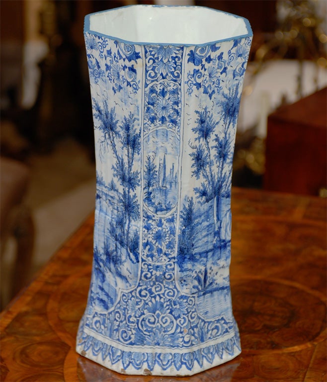 18th/19thC BLUE AND WHITE DELFT HEXAGON URN 1