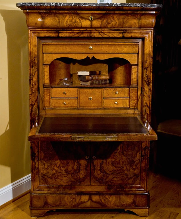 Lovely Louis-Philippe period  Secretaire  Abattant In Excellent Condition In Westport, CT