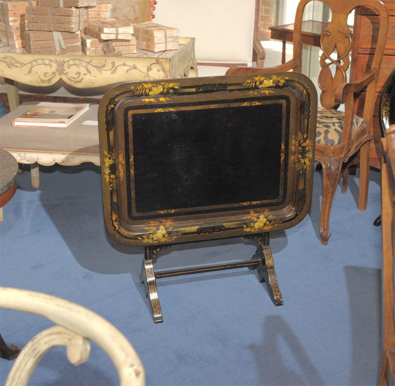 Victorian Ebonized and Polychrome Decorated Paper Mâché Tray