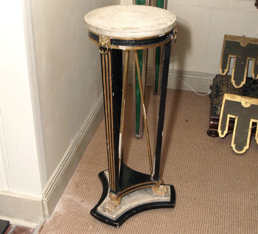 Pair of Period Directoire Pedestals / Selettes For Sale 2