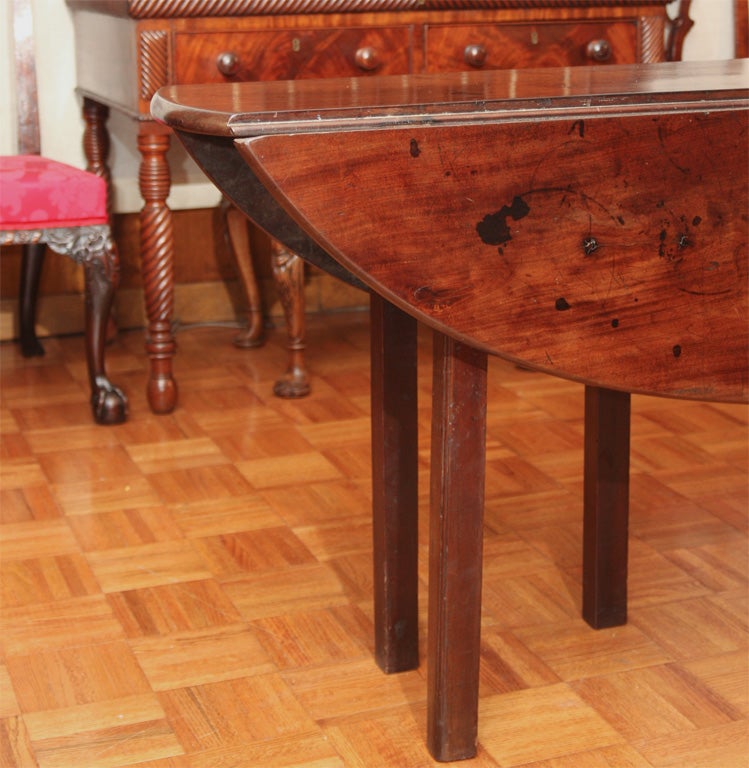 18th Century Irish Mahogany Hunt Table In Excellent Condition In New York, NY