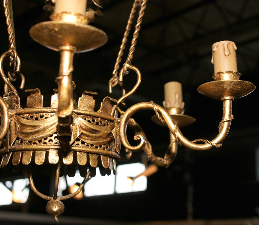 Lustre en forme de montgolfière doré à la française 6 branches 1