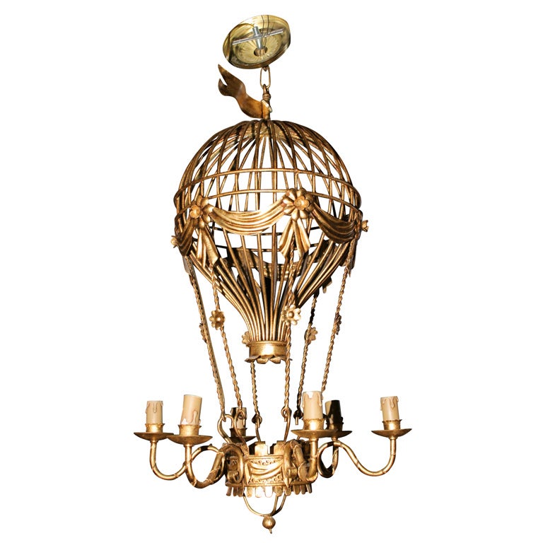 Lustre en forme de montgolfière doré à la française 6 branches