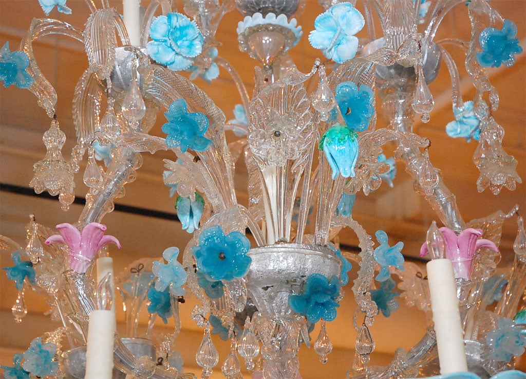 Rare Monumental Multi-Coloured Murano Glass 19-Light Chandelier 3