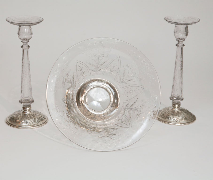 Ensemble de trois pièces de centre de table en cristal soufflé à la bouche signé « Hawks », en argent sterling en vente 4