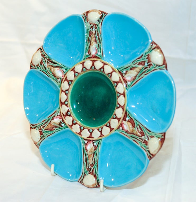 A Group of 8 Minton Majolica Oyster Plates (sold as pairs) 2