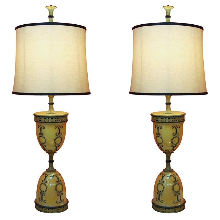 1940s Pair of Italian Reverse-Painted Glass Lamps