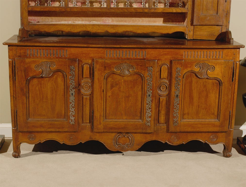 19th Century French Buffet-Vaisselier For Sale