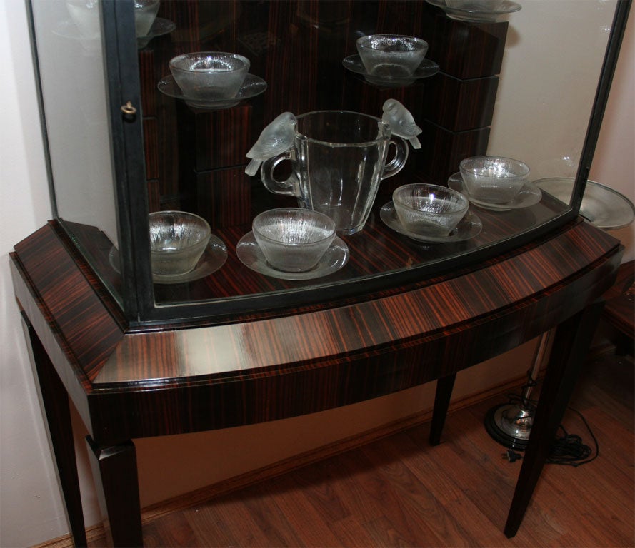 Vitrina Iluminada Art Decó en venta 2