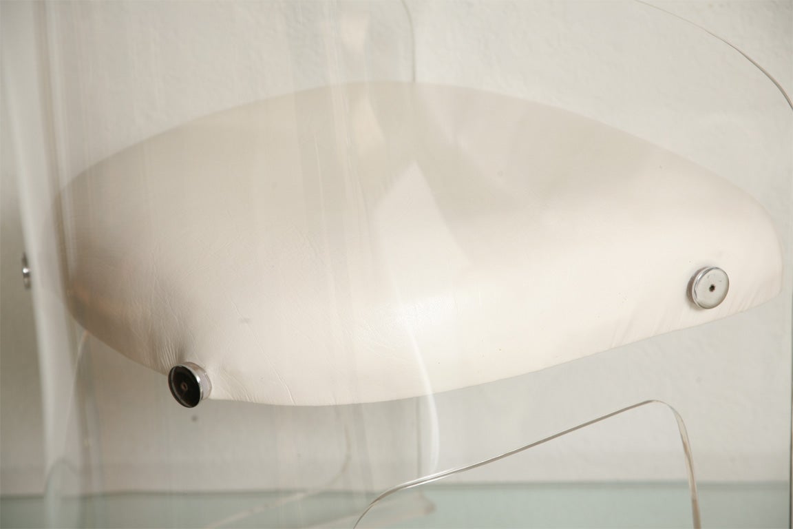 Set of Six Lucite Chairs by Vladimir Kagan 3