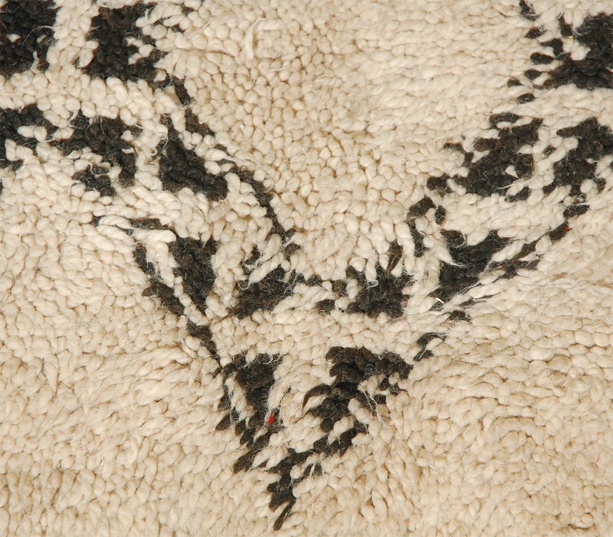 Hand Loomed 11x6 Moroccan Wool Rug 2