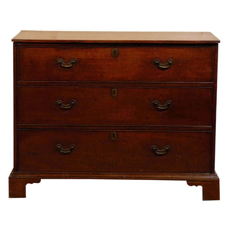 Bachelor Chest For Sale at 1stDibs