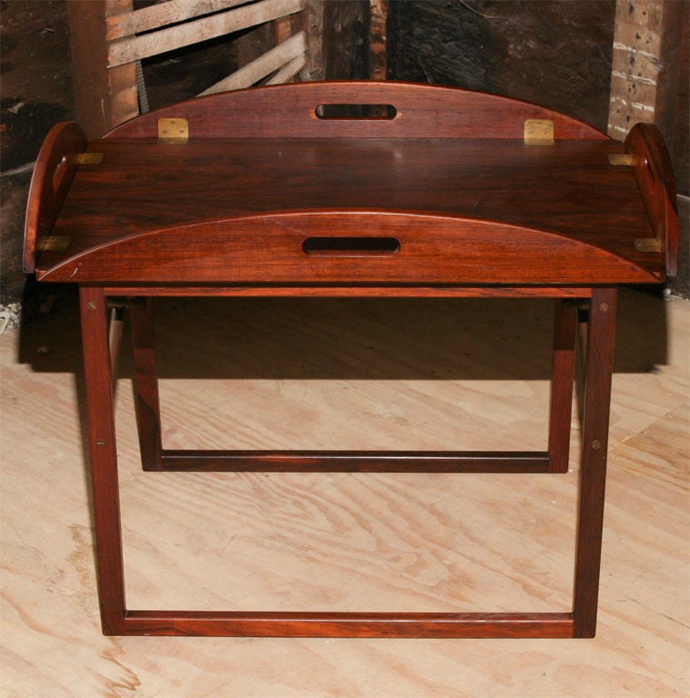 Oval rosewood tray table
