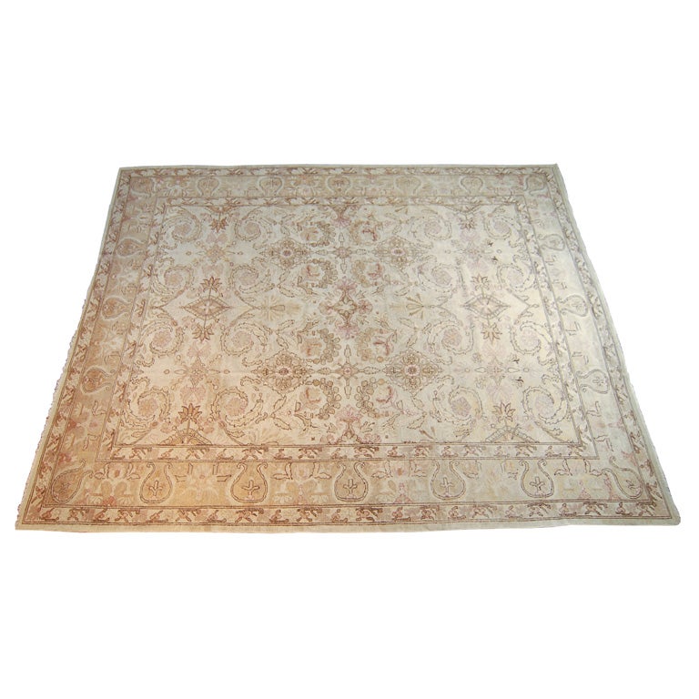 Agra rug For Sale