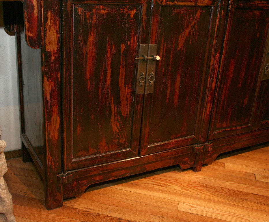 Chinese Qing Dynasty Elmwood Altar Coffer Console Cabinet In Excellent Condition For Sale In New York, NY