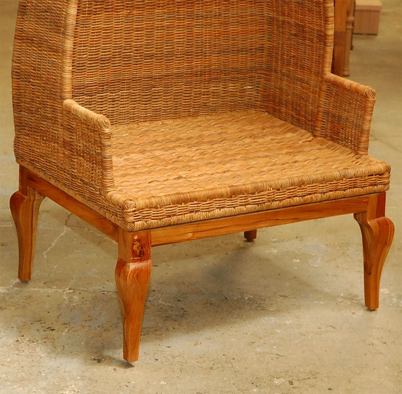Contemporary Wicker Canopy Chair