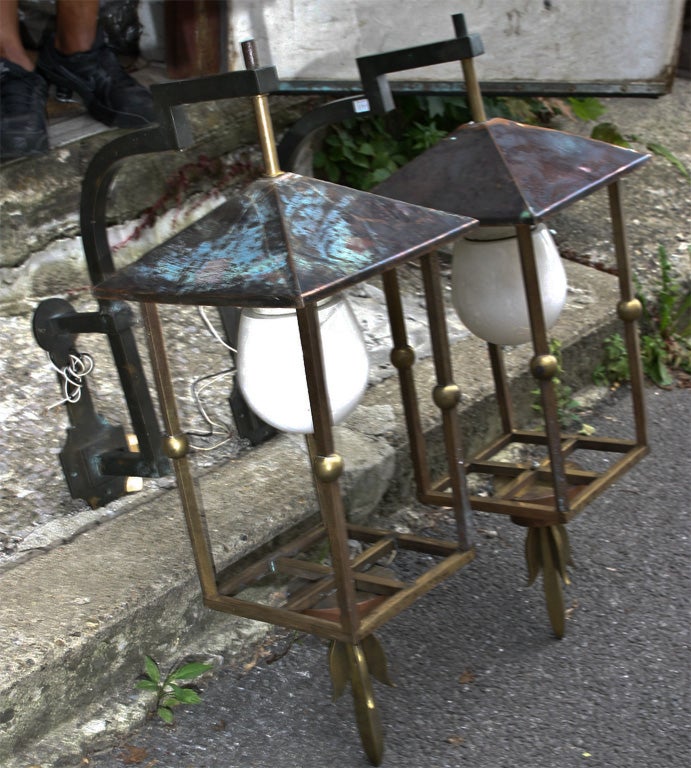 Pair of outdoor lanterns. For Sale 4