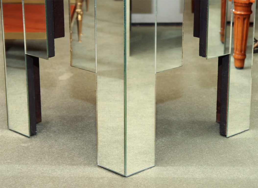 20th Century A pair of mirrored sofa end tables For Sale