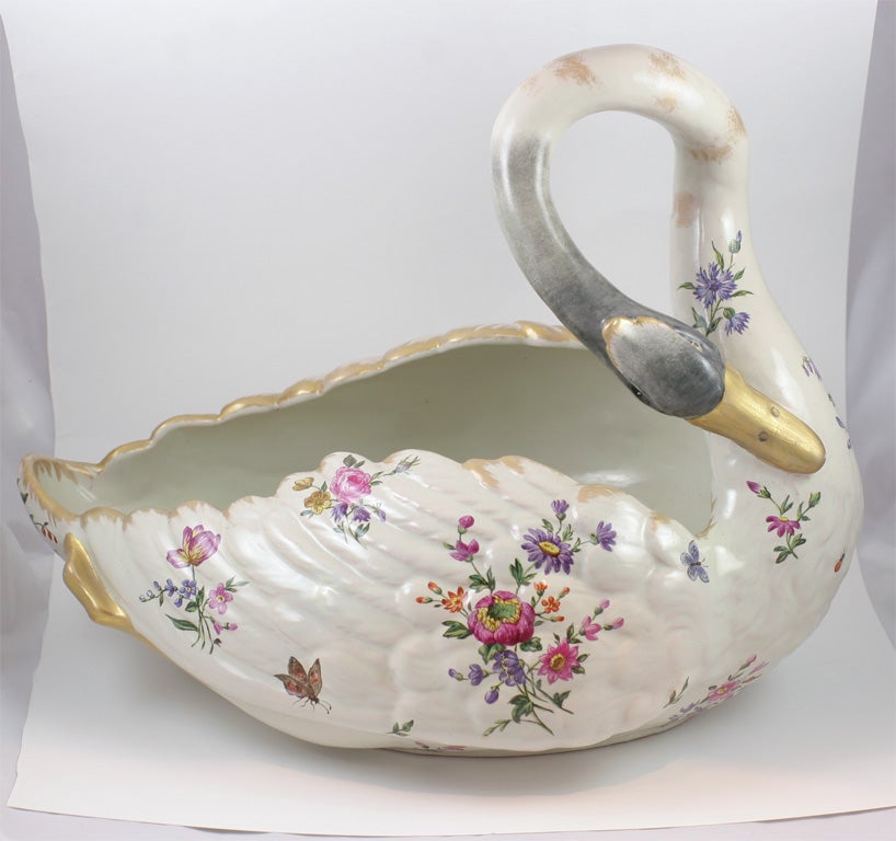 Galle Faience Swan Bowl