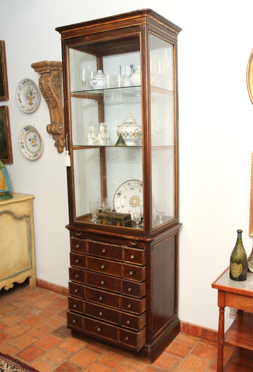 Exceptional Pair of Display Cabinets/Vitrines