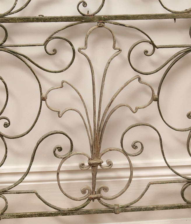 Finely Wrought Iron French Railing In Good Condition For Sale In New Orleans, LA