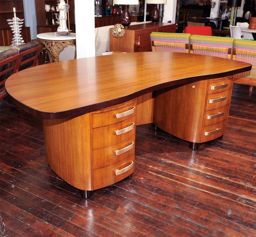 Large and in charge Stow Davis executive desk, completeley restored.