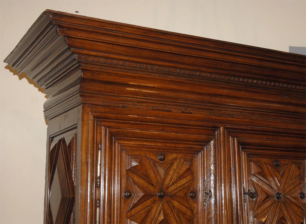Wood Bold Louis XIV Buffet du Corps
