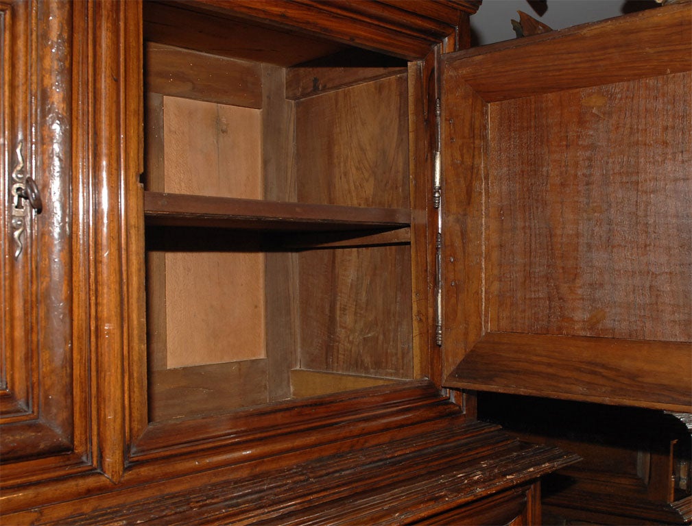 Bold Louis XIV Buffet du Corps 2