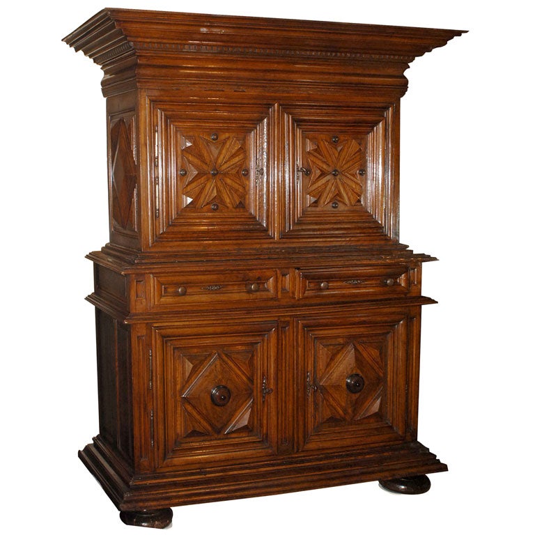 Bold Louis XIV Buffet du Corps