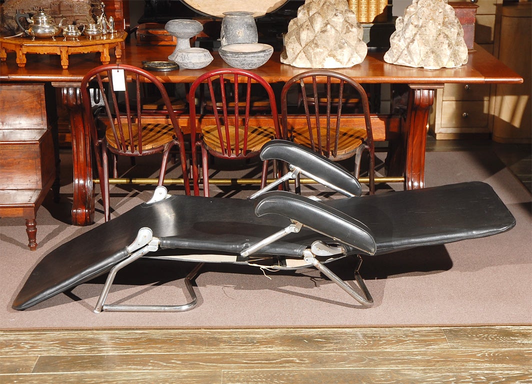 Leather 1940s Chrome and Black Adjustable Lounge Chair For Sale