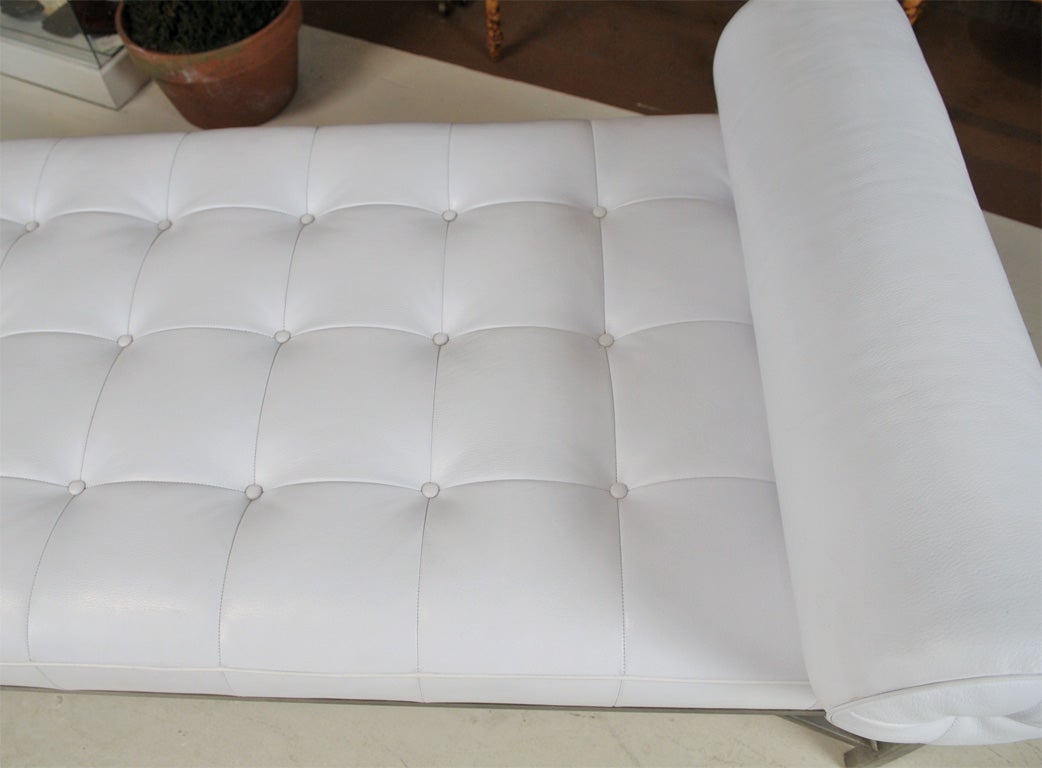 White Tufted Leather Daybed 6