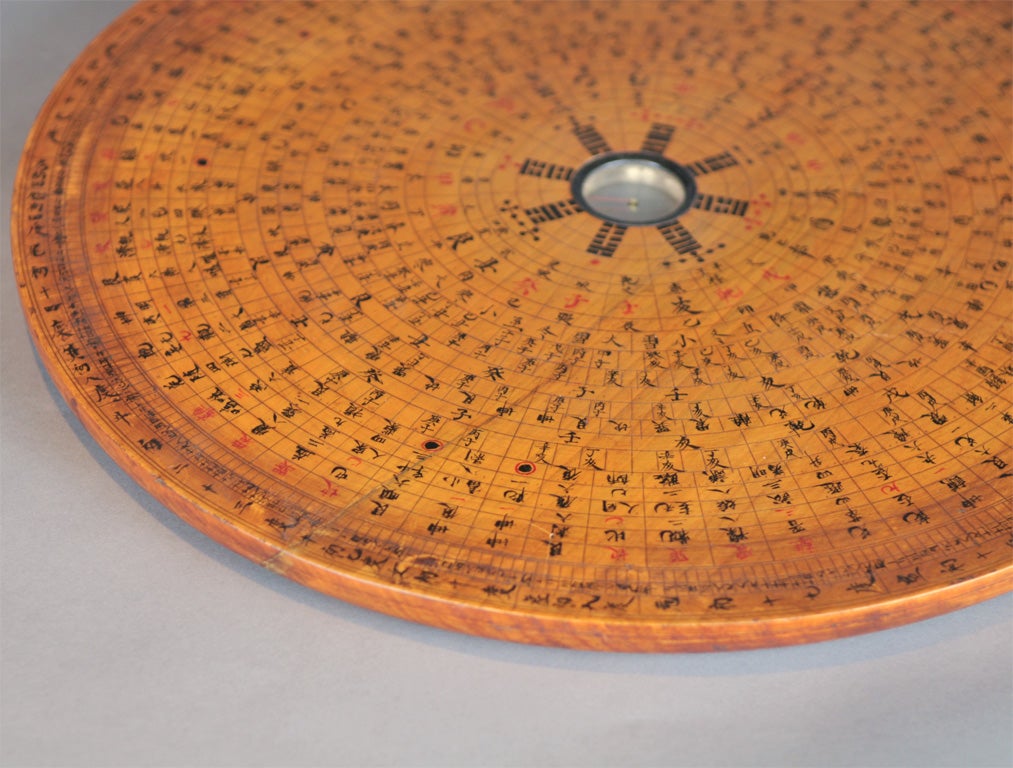 Feng Shui Chinese Compass In Good Condition In Stamford, CT
