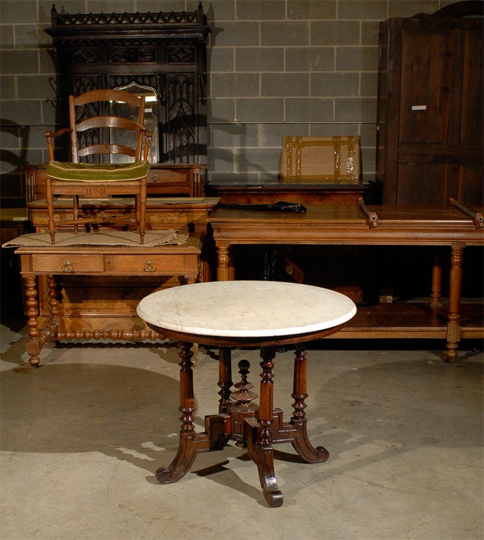 19th Century French Walnut Round Center Table with Marble Top