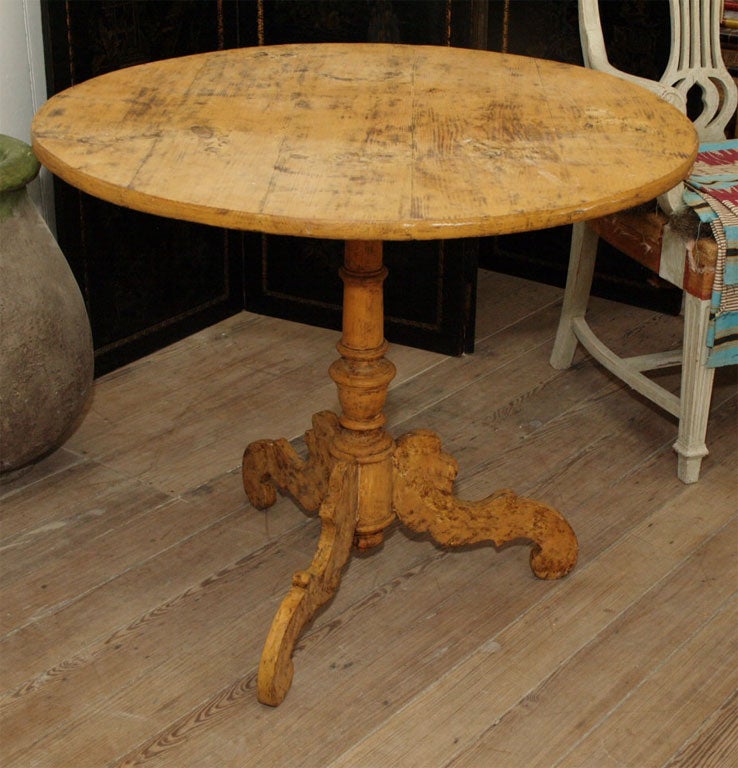 Tilt-top table