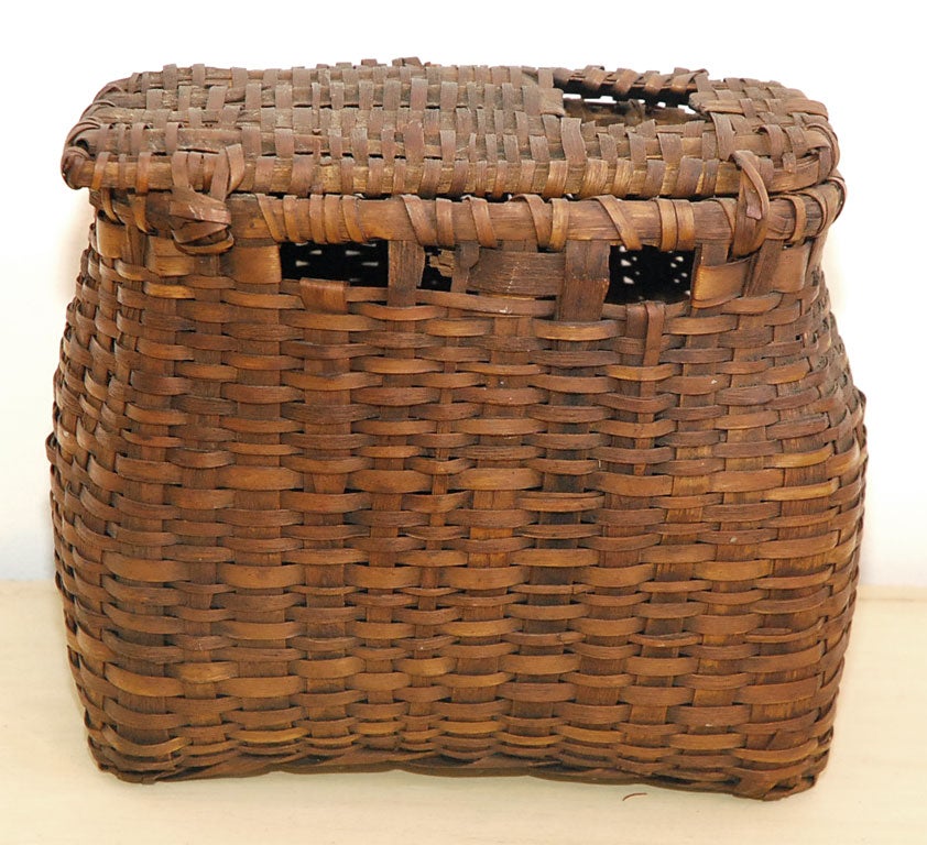 19THC EARLY AND RARE FISHING CREOL BASKET 4