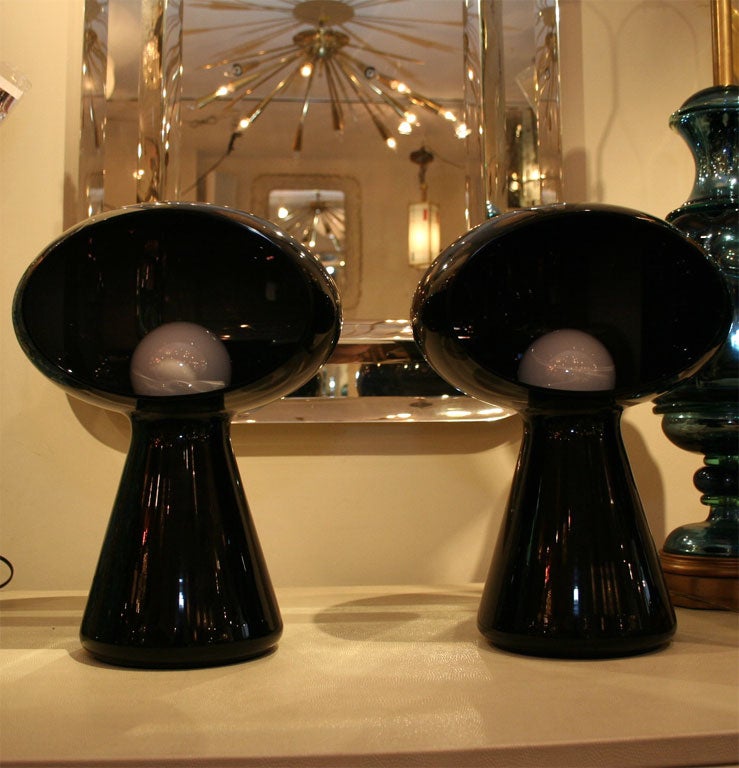 Mid-20th Century Dark purple glass mushroom form table lamp by Vistosi