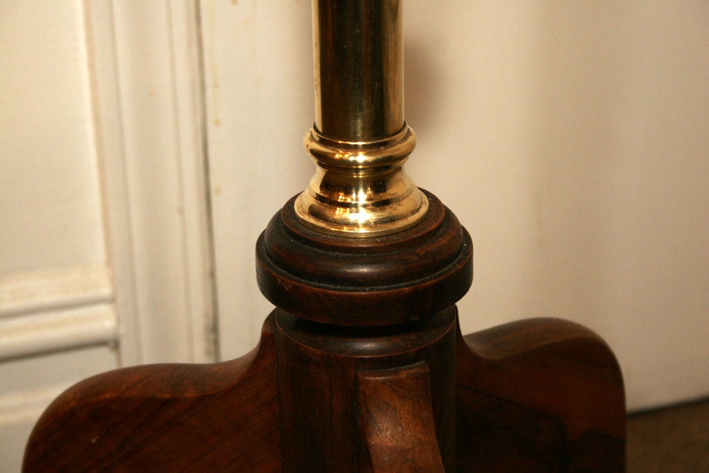 standing lamp with claw and ball feet For Sale 1