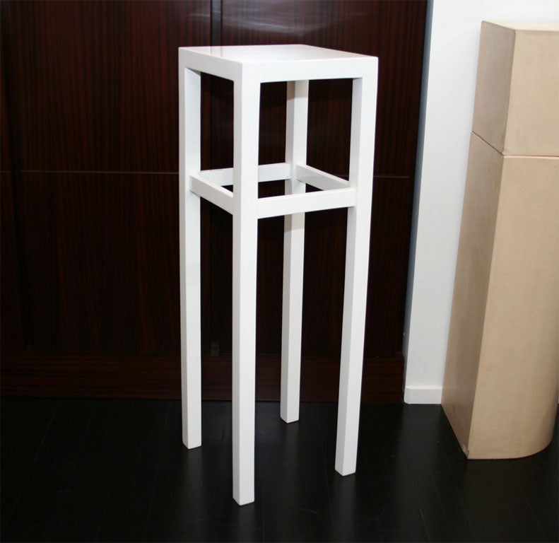LACQUERED PEDESTAL