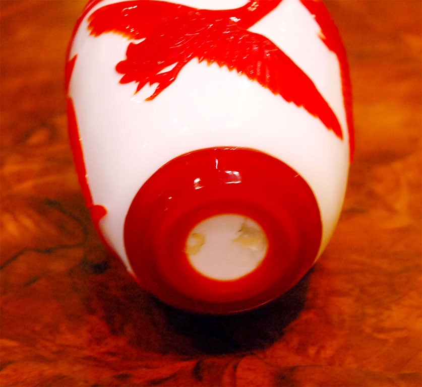 Red & White Peking Glass Vase 4