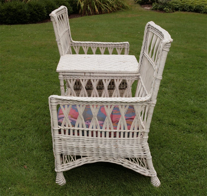 BAR HARBOR WICKER TETE-E-TETE In Excellent Condition In Sheffield, MA