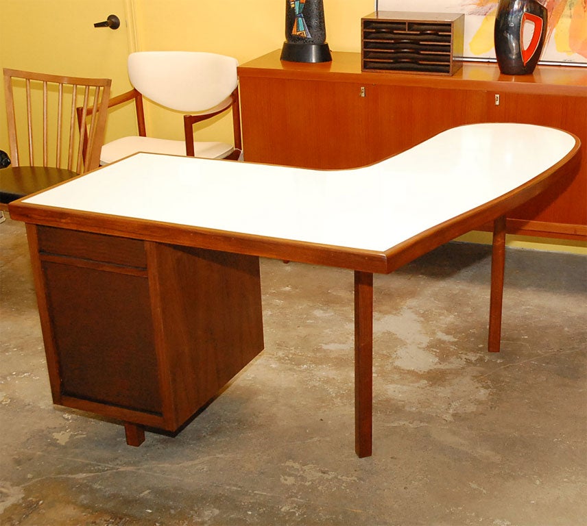 Wood Unusual L Shape Curved Desk