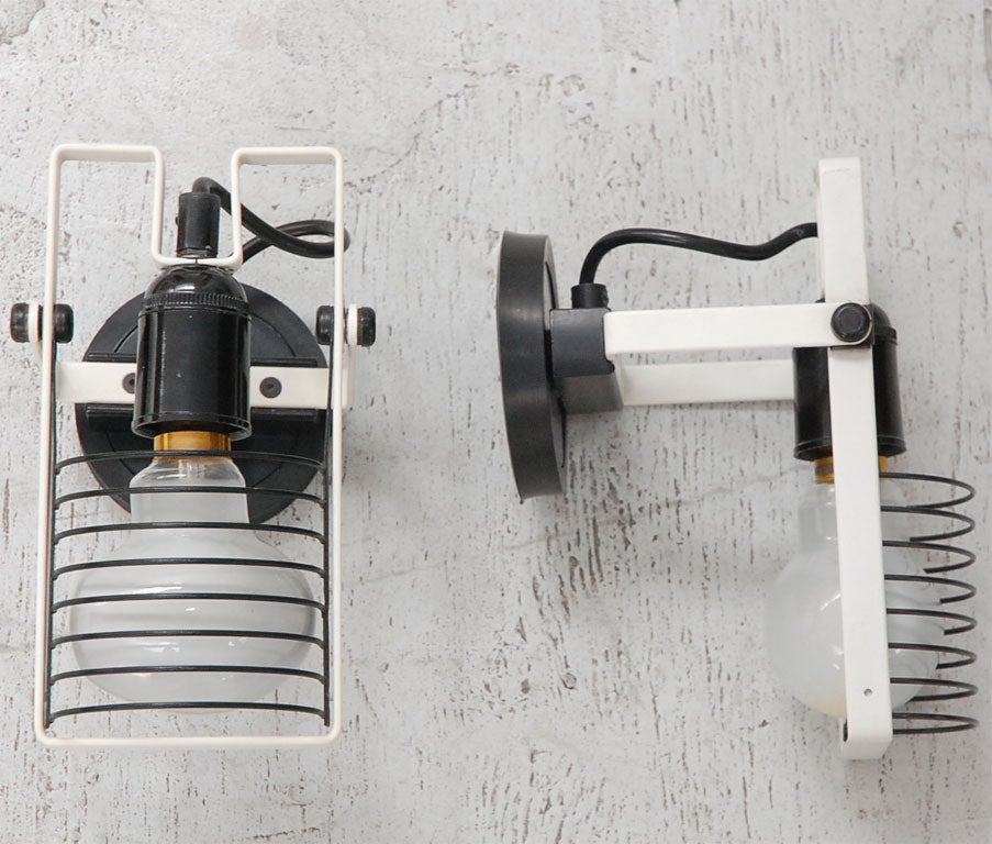 Ernesto Gismondi "Sintesi" sconces with oval bayonet bulbs for Artemide
