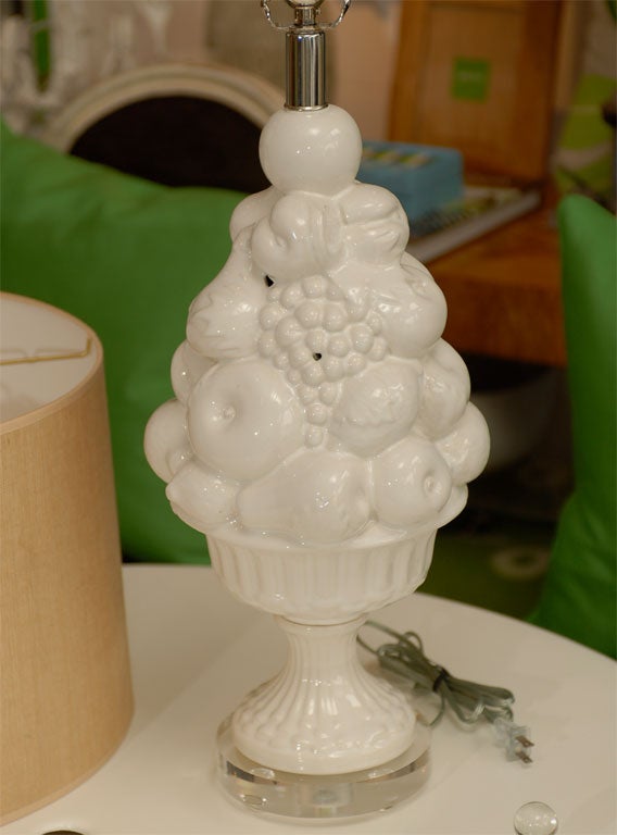 Vintage Porcelain Fruit Lamp 3