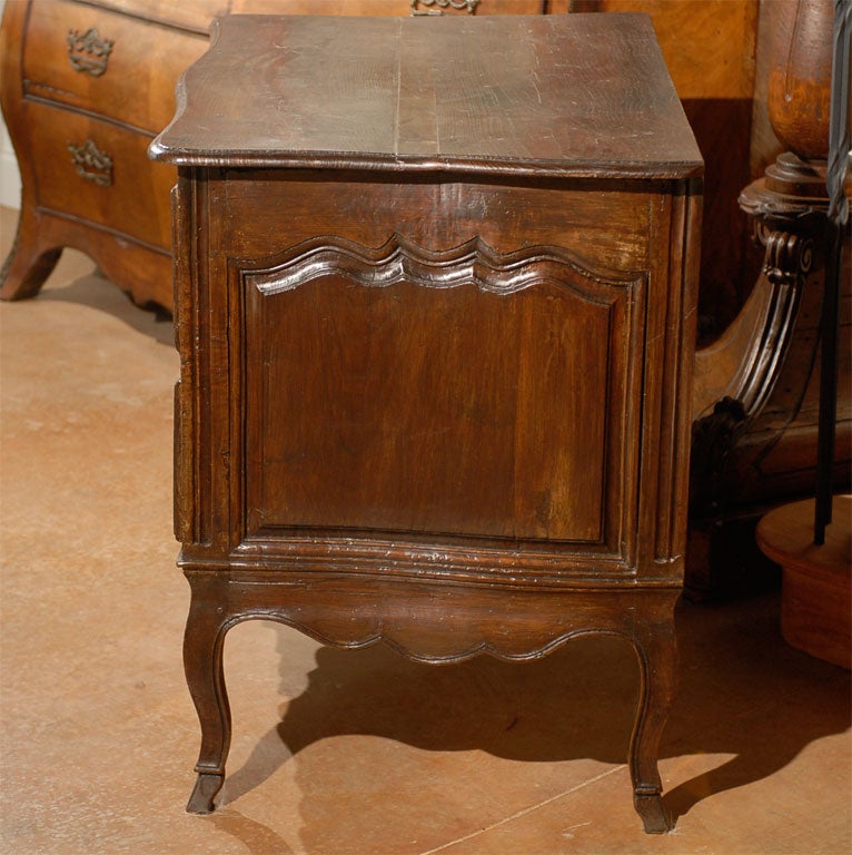 French Louis XV Period 1750s Two-Drawer Walnut Commode with Shell Carved Skirt 2