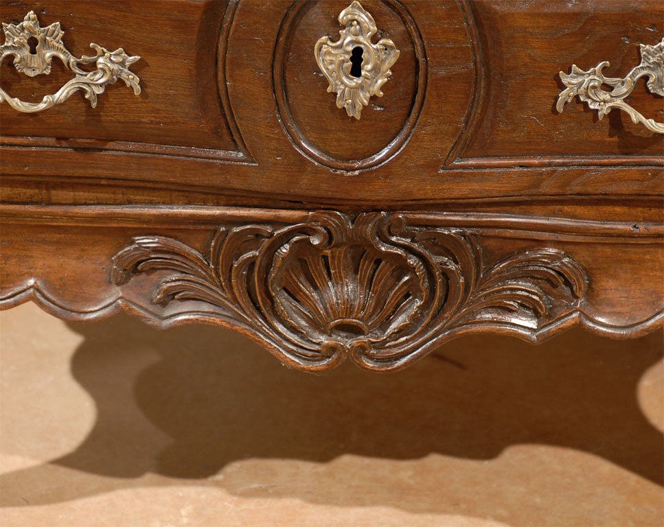 French Louis XV Period 1750s Two-Drawer Walnut Commode with Shell Carved Skirt 5