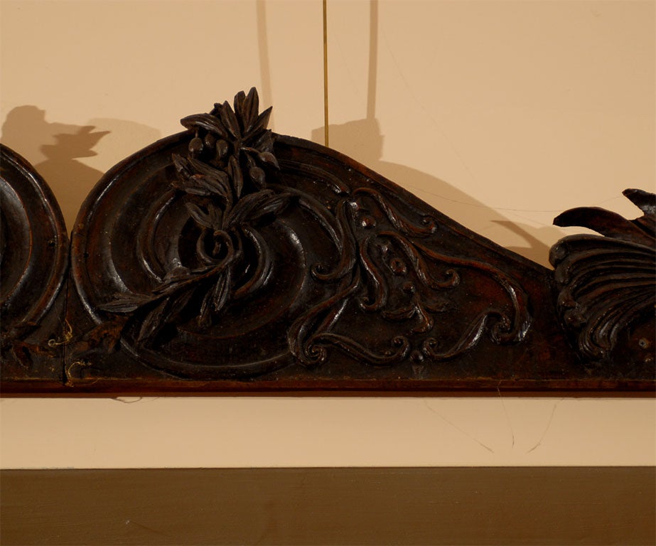 Large Carved Walnut Over-Door Element, France c.1780 In Good Condition For Sale In Atlanta, GA