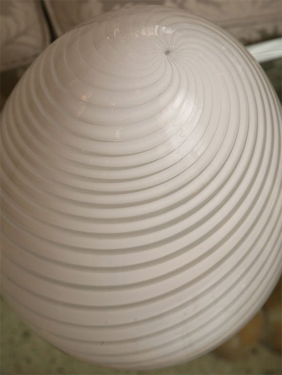 White 70's Egg Lamp by Vetri Murano 3
