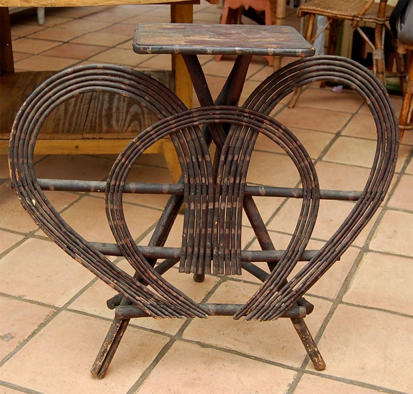 HEART SHAPED TWIG TABLE
