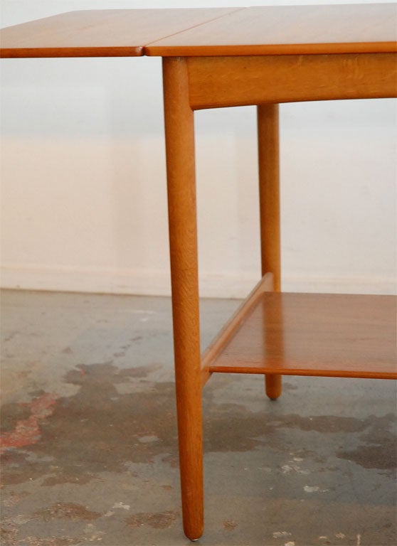 Drop-Leaf Table by Hans Wegner In Excellent Condition In Los Angeles, CA